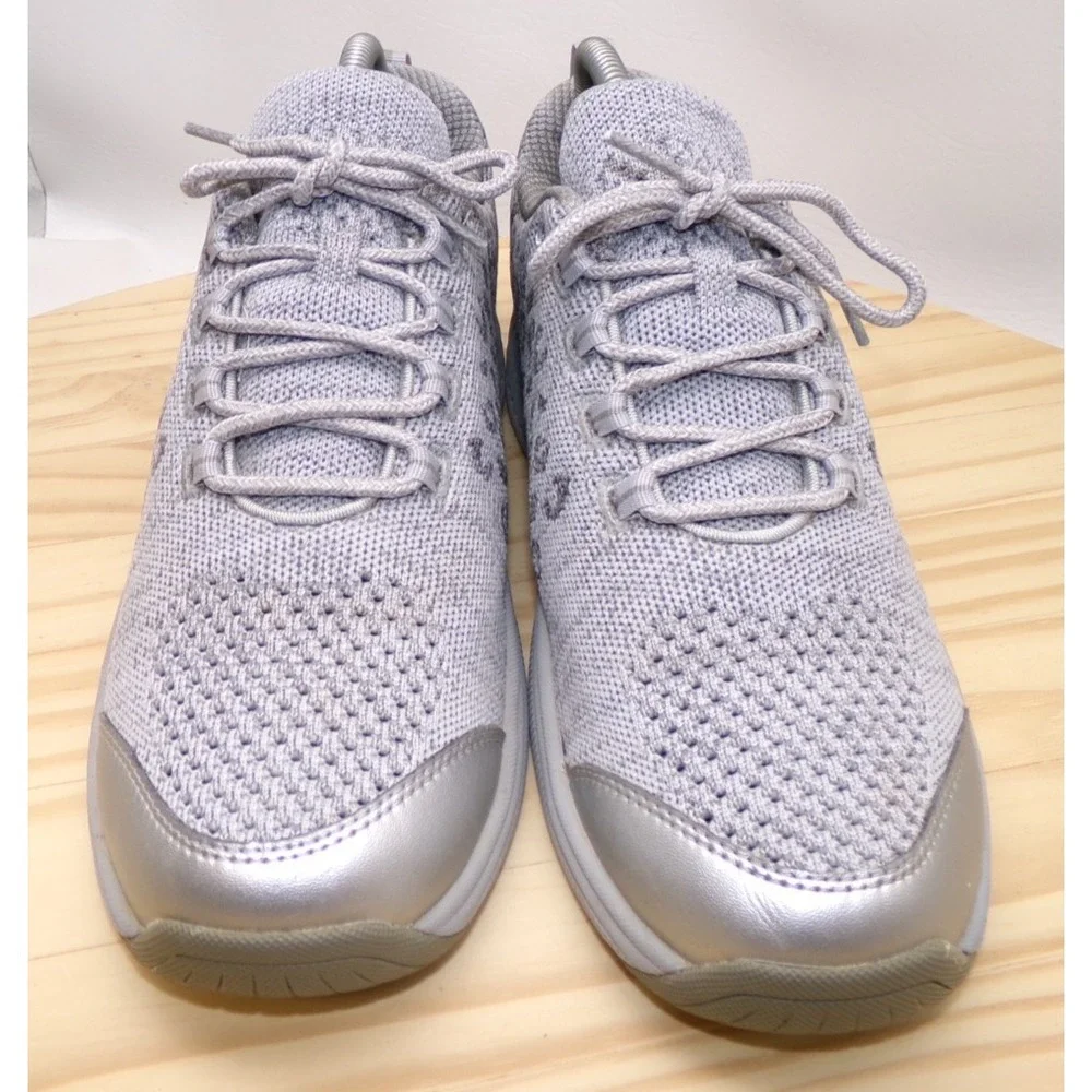 Orthofeet Coral 980 Shoes Womens Gray Leopard Size 9.5 D Wide Lace Up Sneakers